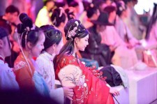 开平汉服模特兼职(想做汉服模特去哪里找)