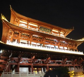 开平长沙旅游攻略(长沙旅游攻略景点必去长沙美食街)