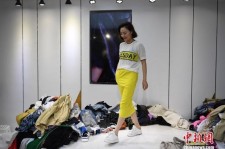 开平兼职模特试衣服(兼职做试衣模特好吗)