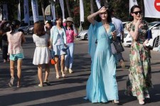 开平上海商务伴游男雇用(上海雇用高端伴游一天20万)