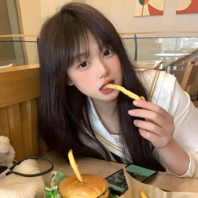 开平伴游女生李欣怡的资料