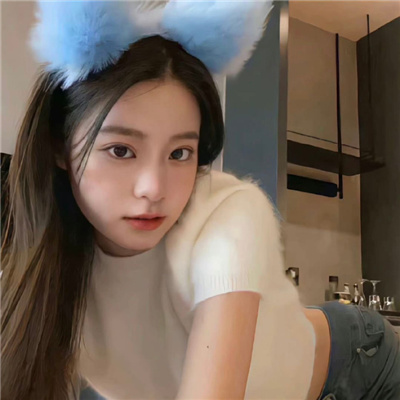 开平伴游女生苦霞辉