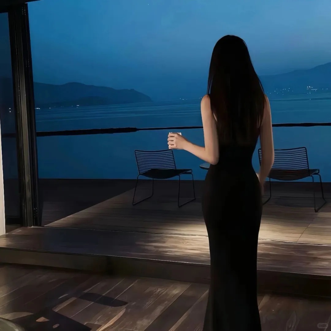 商务伴游女生沈佳怡的资料